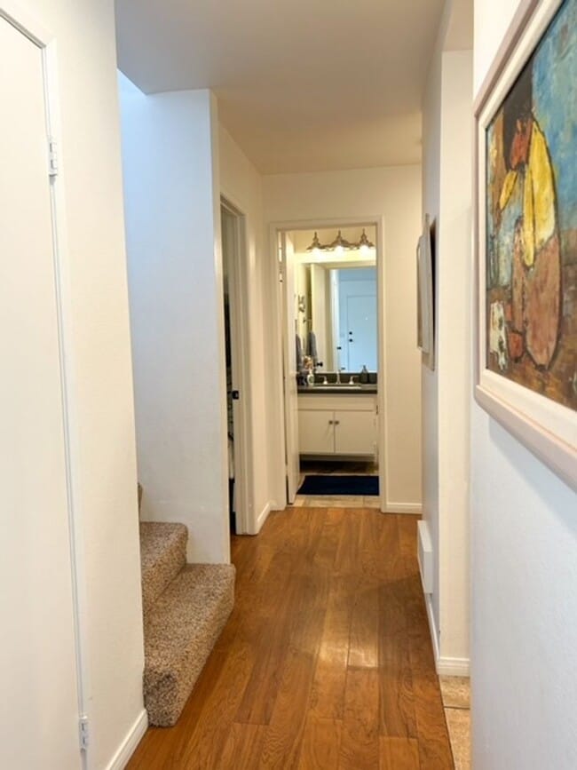 Building Photo - 3674S - Hollywood Beach Hideaway