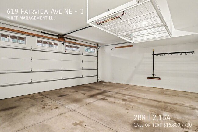 Building Photo - 619 Fairview Ave NE