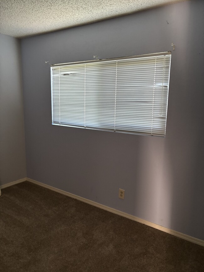 Building Photo - 1713 Askren Ct
