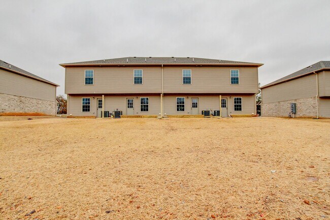 Building Photo - 234 Fairview Ln