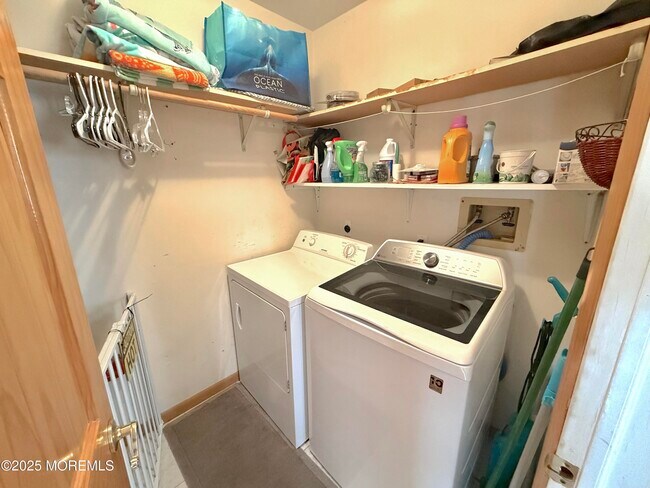 Building Photo - 106 Trinidad Ave