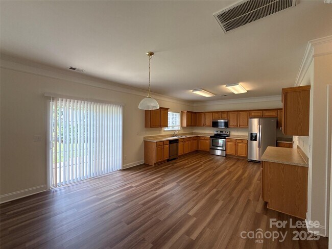 Building Photo - 10218 Glenburn Ln