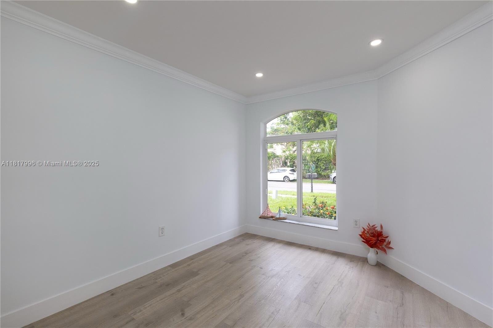 Building Photo - 46 Gables Blvd