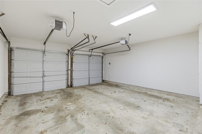 Building Photo - 2326 Dowd Ln