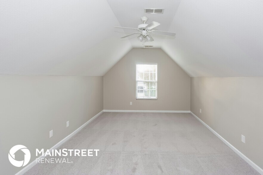 Building Photo - 142 Nevis Ln