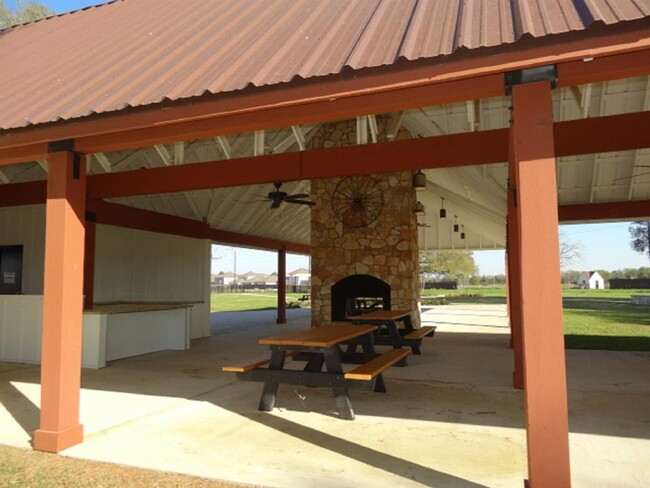 Building Photo - 17914 Grassy Prairie Dr