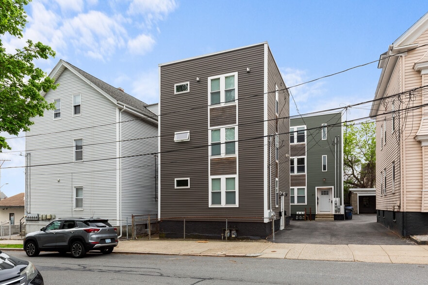 Building Photo - Trenton Street Homes