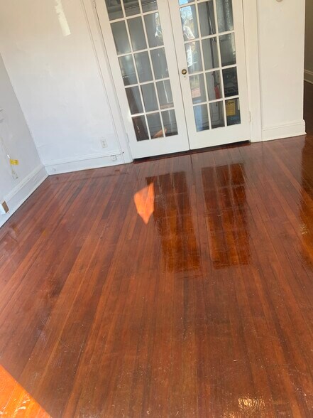 Building Photo - 1410 Watts St