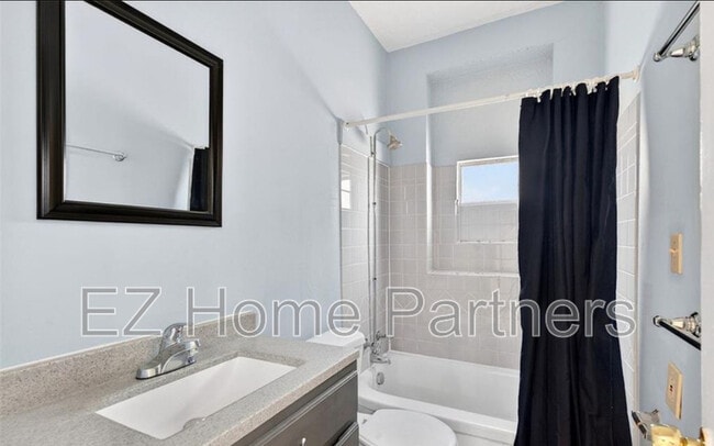 Building Photo - 3005 S Compton Ave