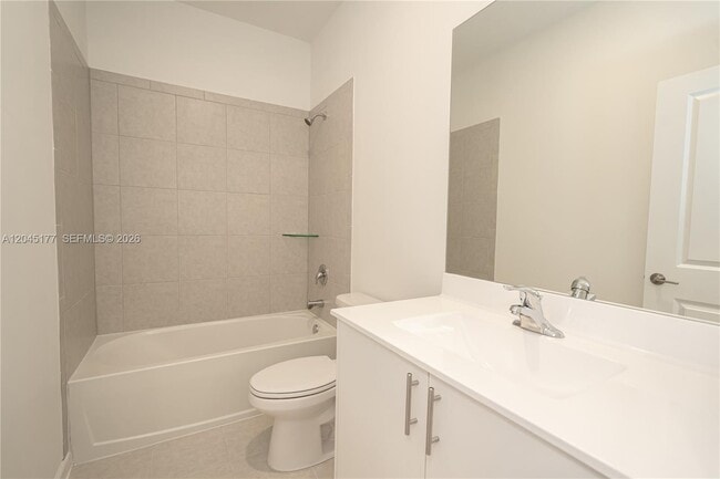 Building Photo - 270 SW 159th Pl