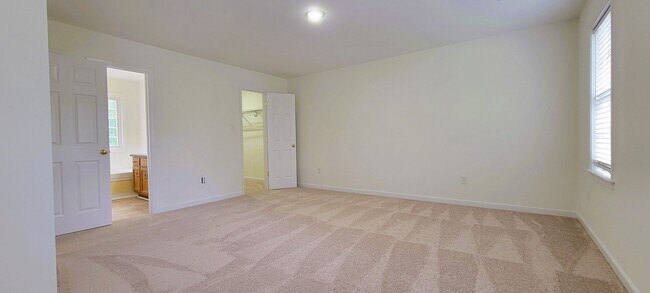 Building Photo - 12351 Grove Pl