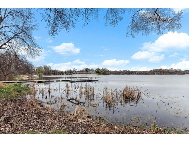 Building Photo - 5880 Christmas Lake Rd