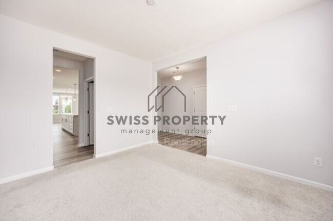 Building Photo - 12281 Rooster Tail Dr