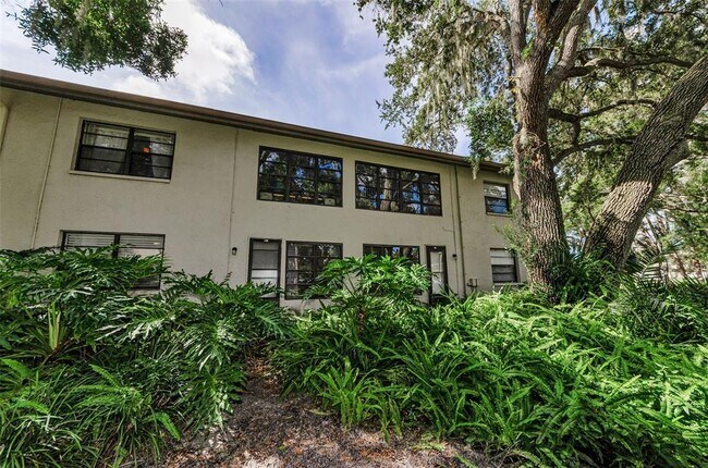 Building Photo - 3030 Eastland Blvd
