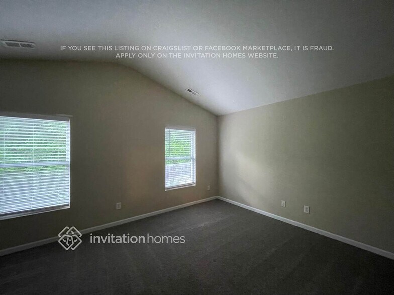Building Photo - 1737 Red Bird Cir SE