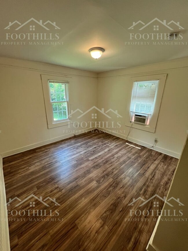 Building Photo - Affordable 3 Bedroom Home Near Hwy 28 with...