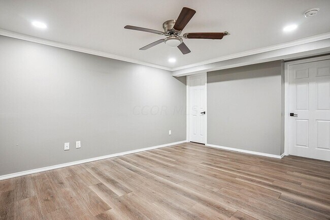 Building Photo - 4841 Stoneybrook Blvd