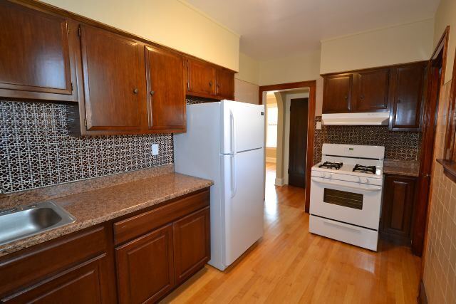 Building Photo - 6326 N Artesian Ave