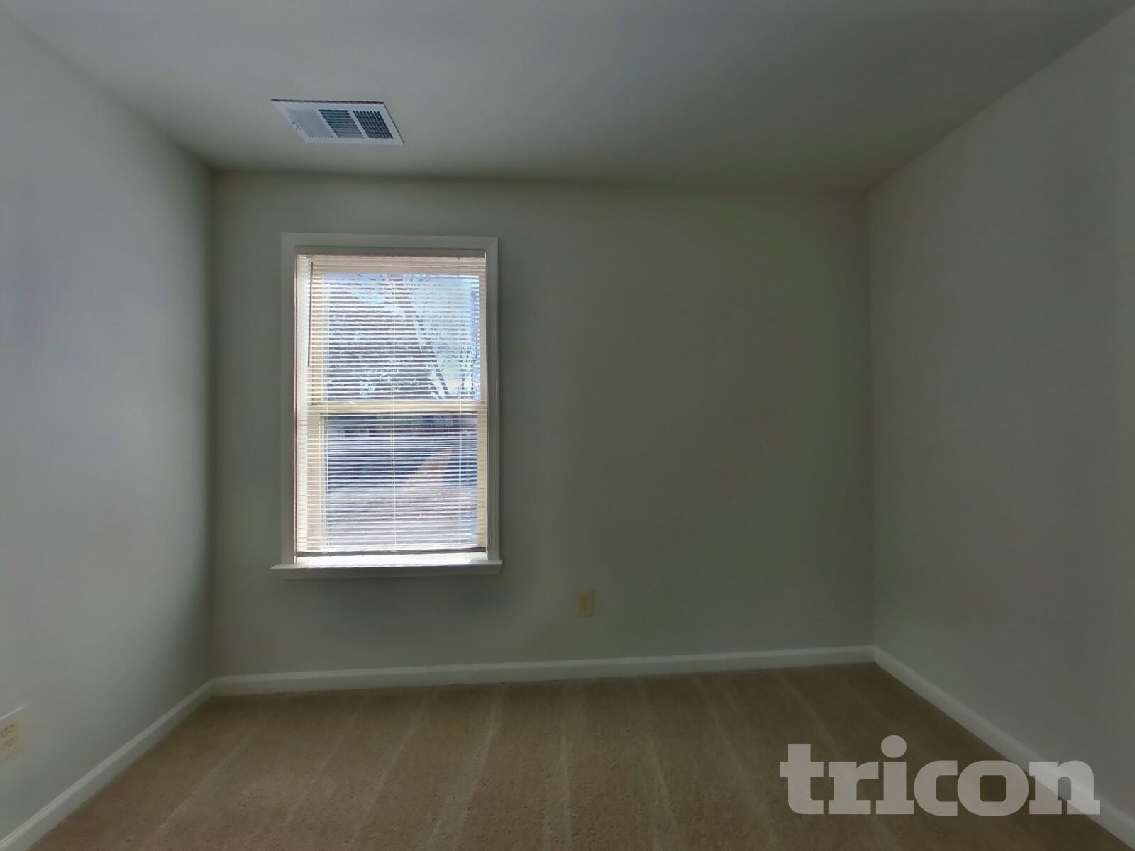 Building Photo - 269 Klinetop Dr