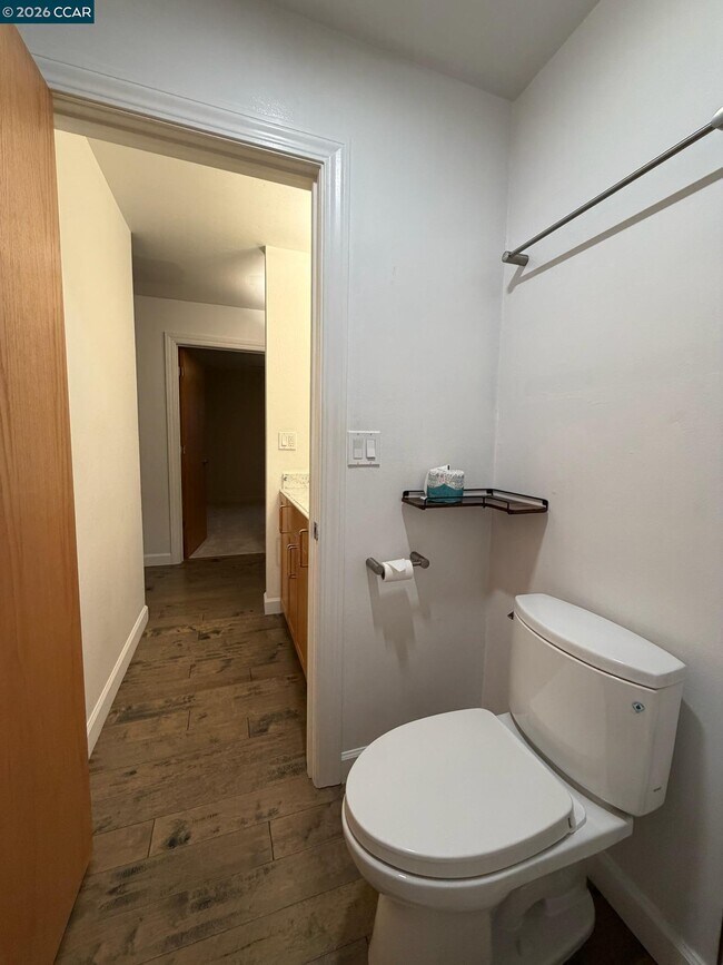 Building Photo - 401 Monte Vista Ave