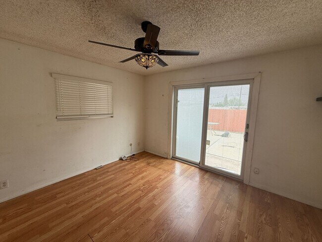 Building Photo - Beautiful Spring Valley home