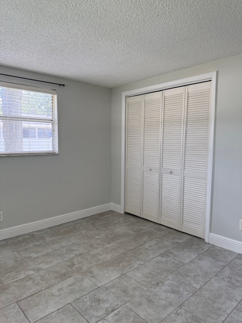 Building Photo - 136 Davenport Ave NE