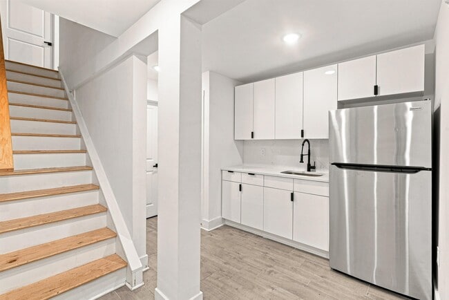 Building Photo - 234 Webster Ave