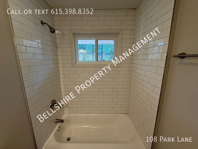 Building Photo - 108 Park Ln