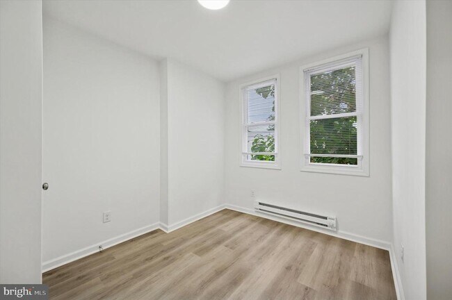 Building Photo - 4453 N Gratz St