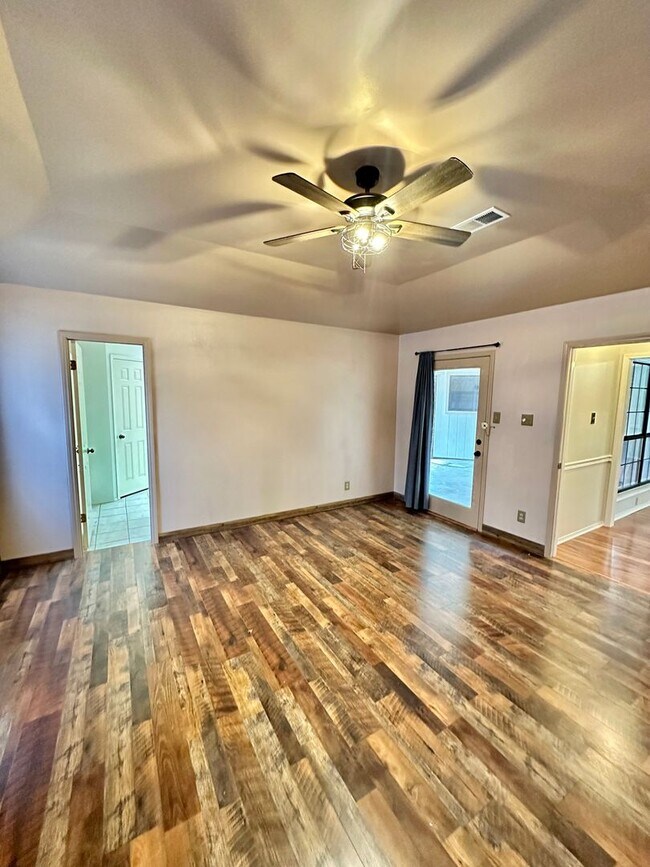 Building Photo - 3546 Cedar Ridge Ln