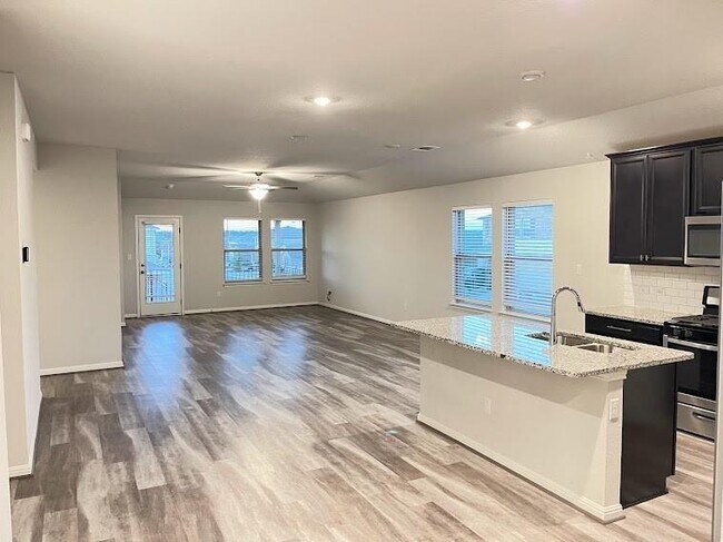Building Photo - 1629 Dubiel Dr