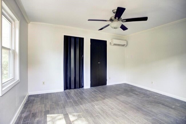 Building Photo - 4415 Merwin St