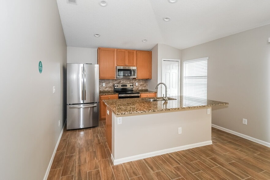 Building Photo - 11751 Pleasant Creek Dr