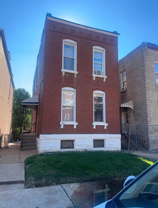 Building Photo - 3222 N Dakota St