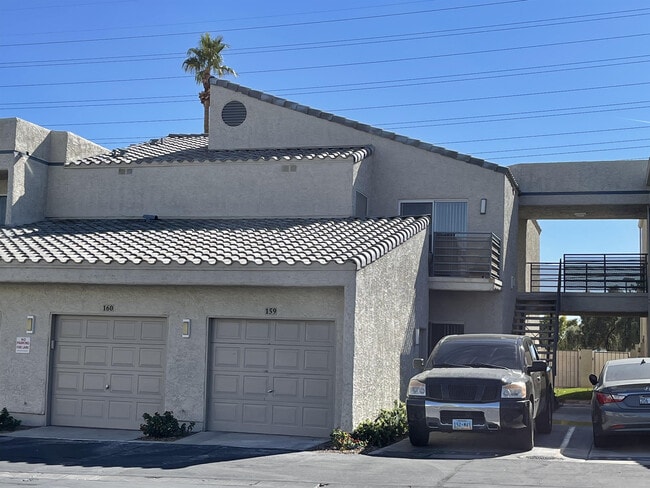 Building Photo - 6250 W Flamingo Rd