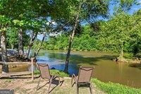 Building Photo - 1028 Riverbend Club Dr SE