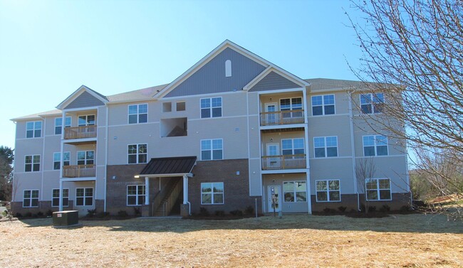 Primary Photo - BEAUTIFUL 3BD 2.5 BTH Apartment home RAINT...