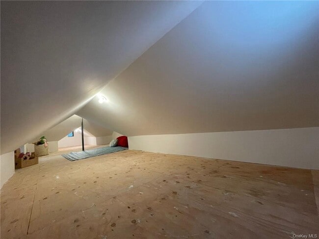 Building Photo - 17 Catskill Ave