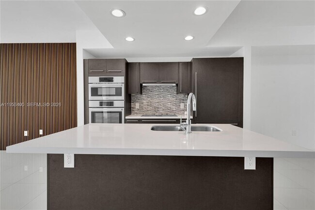 Building Photo - 7751 NW 107th Ave