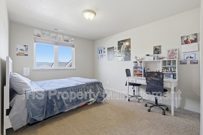 Building Photo - 9417 Vincenzo Dr