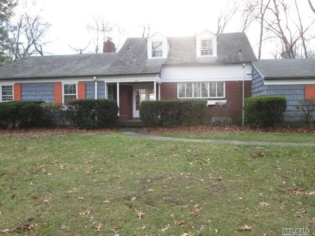 Building Photo - 164 Wildwood Rd