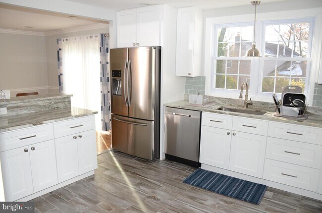 Building Photo - 6118 Tammy Dr