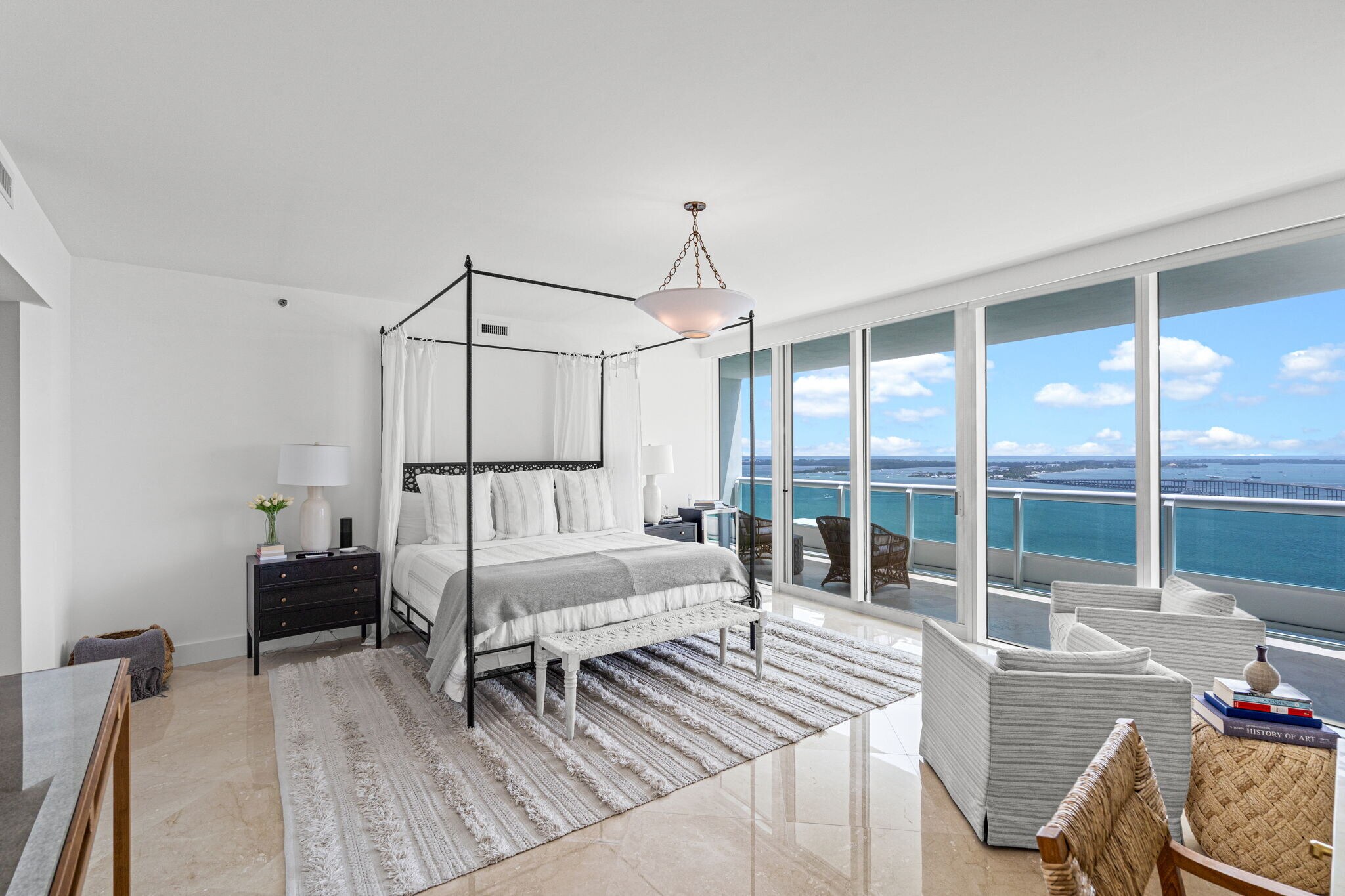 Building Photo - 1643 Brickell Ave