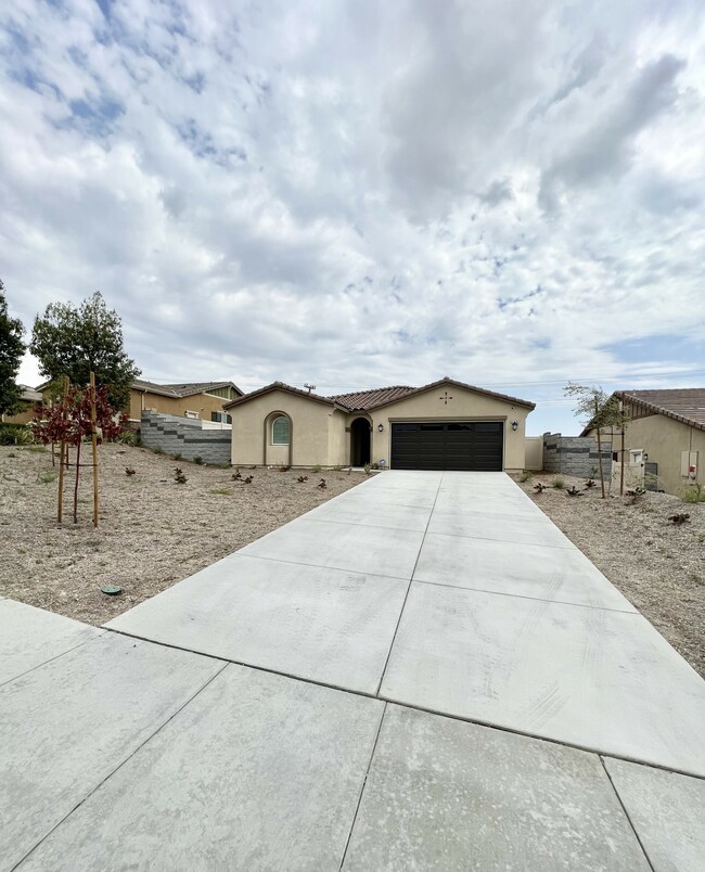 Building Photo - 27779 Via Santa Catarina