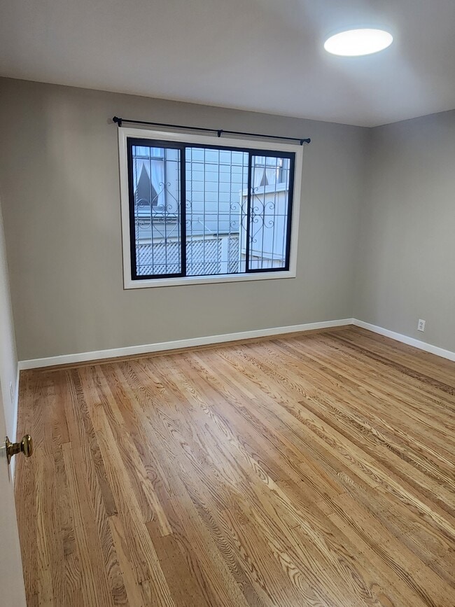 Building Photo - 1803 Jackson St