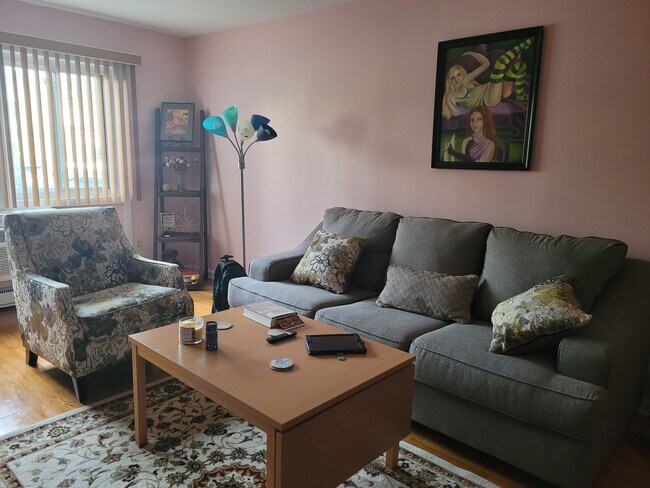 Building Photo - 530 Highway 71