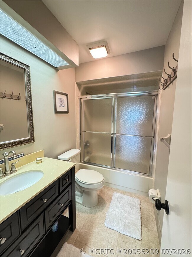 Building Photo - 5639 SE Foxcross Pl