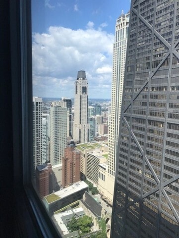 Building Photo - 180 E Pearson St