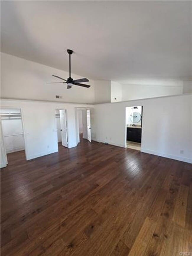 Building Photo - Welcome to this beautifully remodeled single-story home