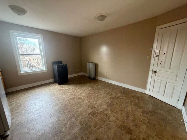 Building Photo - 250 S Pershing Ave